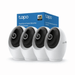 Cuatro cámaras de seguridad interior Tapo C260 4K blancas junto a su caja